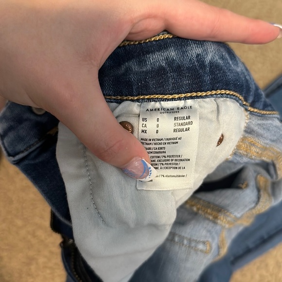 American Eagle Size 0 Super High Rise Flare Jeans - Picture 3 of 4
